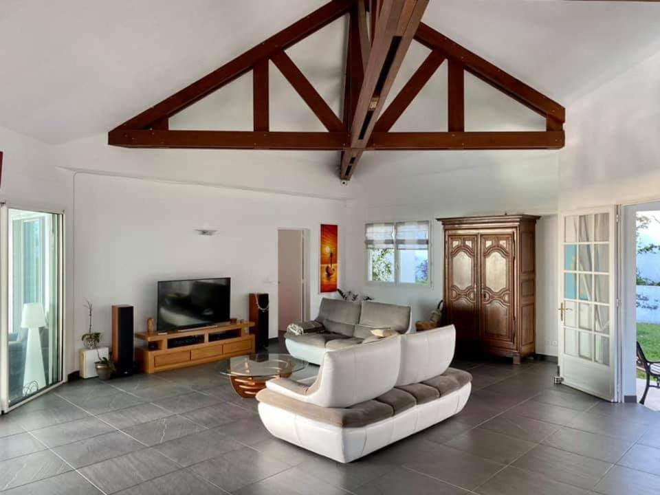 Villa BELLE VUE, CHAMBRE BAMBOUS Saint Pierre Exterior foto